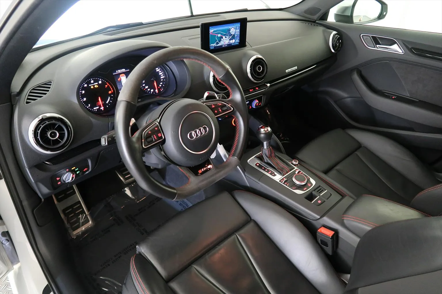 Audi RS3 Sportback 2.5 TSI quattro S-Tronic  Image 6