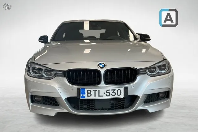 BMW 335 335 F30 Sedan 335d A xDrive 40th Year Edition M Spor Image 4