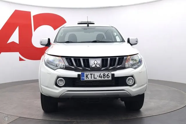 Mitsubishi L200 ClubCab 2,4 DI-D Magnum MT - / ALV 24% / Kam Image 8